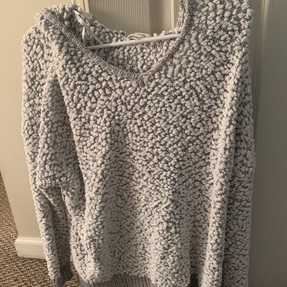 Clothes - Picture 3 of 4